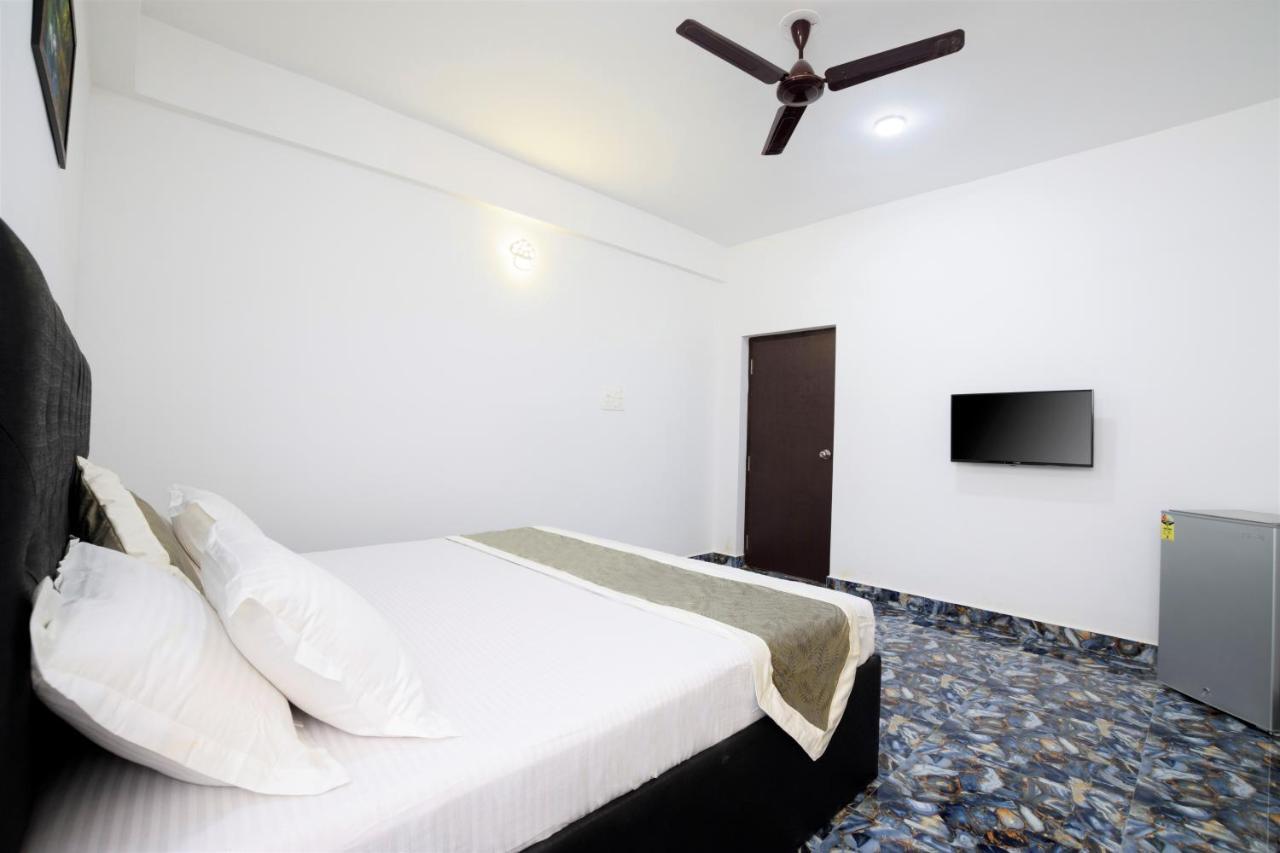 Hotel Flying Goa Calangute Exterior photo