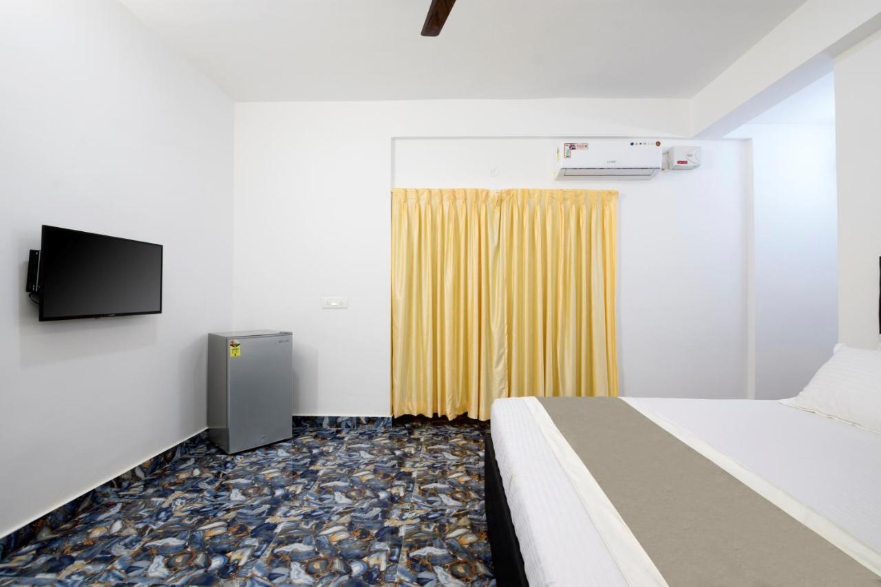 Hotel Flying Goa Calangute Exterior photo